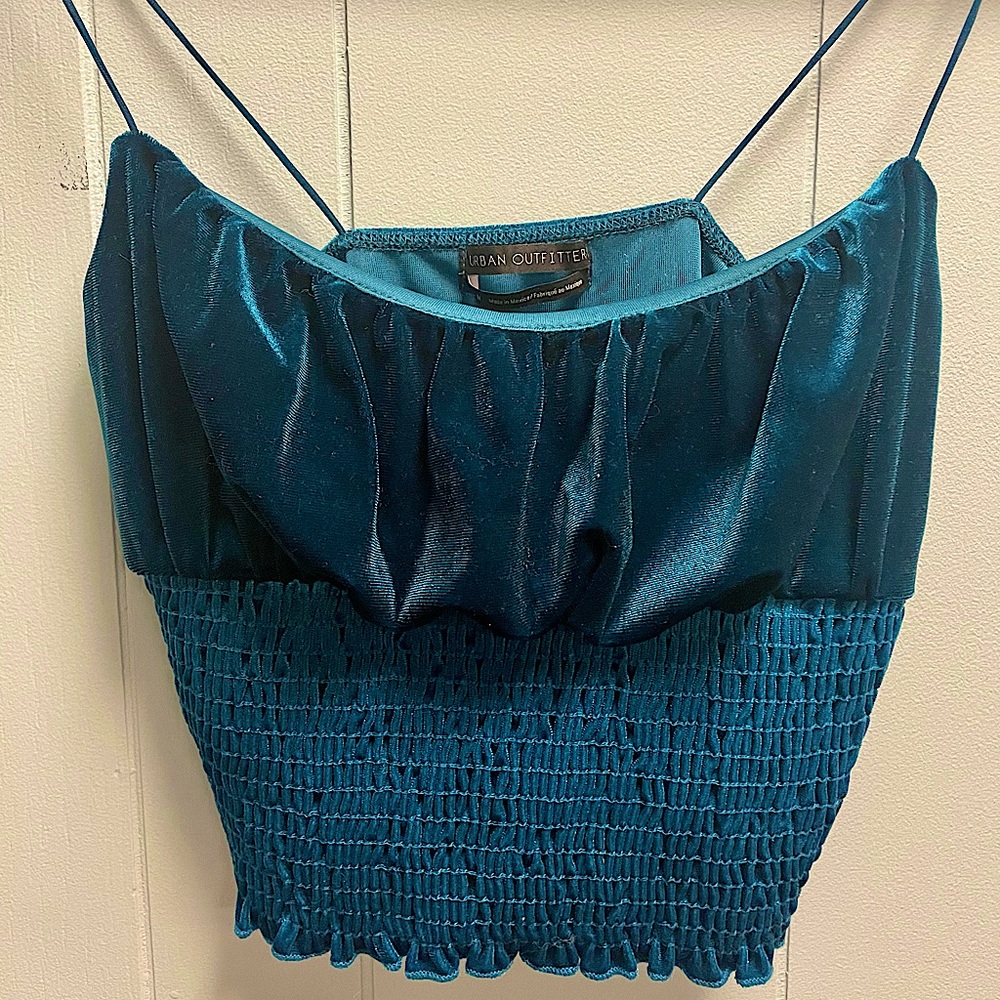 🌈Urban Outfitters🌈 turquoise velvet crop top